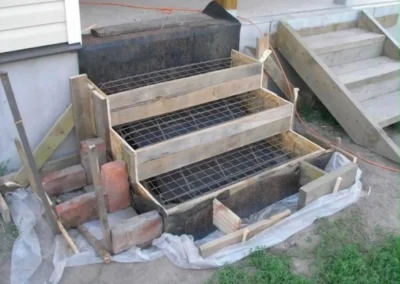 Stoops & Steps